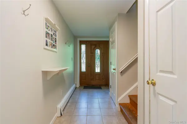 40 Bloomer RD, Lagrangeville, NY 12540