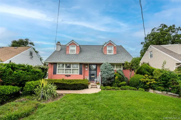 822 Peninsula BLVD, Woodmere, NY 11598