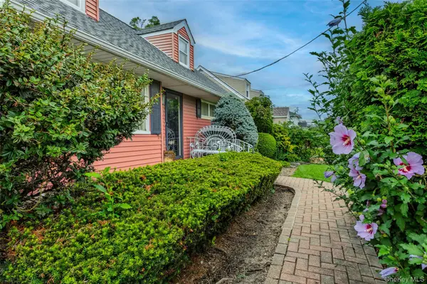 822 Peninsula BLVD, Woodmere, NY 11598