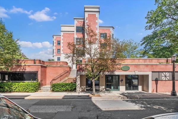101 Sheldrake PL #20, Mamaroneck, NY 10543