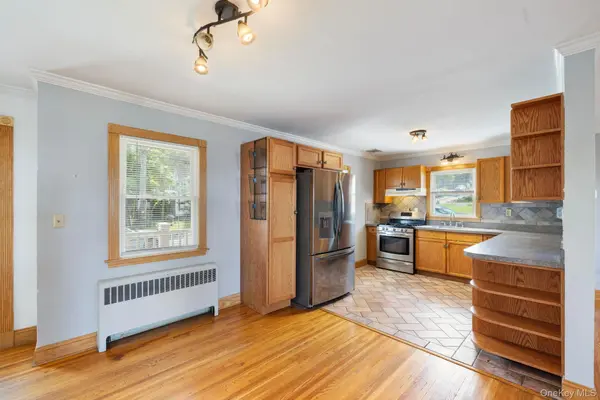 65 W Washington AVE, Pearl River, NY 10965