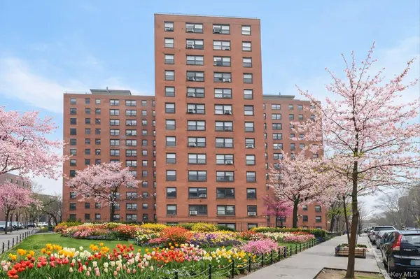 99-72 66 RD #5AA, Rego Park, NY 11374