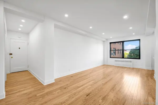99-72 66 RD #5AA, Rego Park, NY 11374