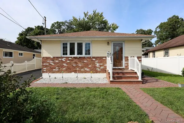 11 Valentine ST, Roosevelt, NY 11575
