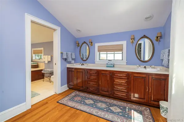 66 S Lewis PL, Rockville Centre, NY 11570