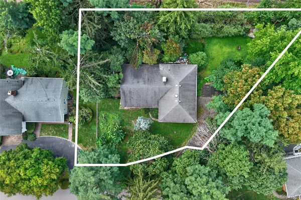 18 Pinewood RD, Manhasset, NY 11030