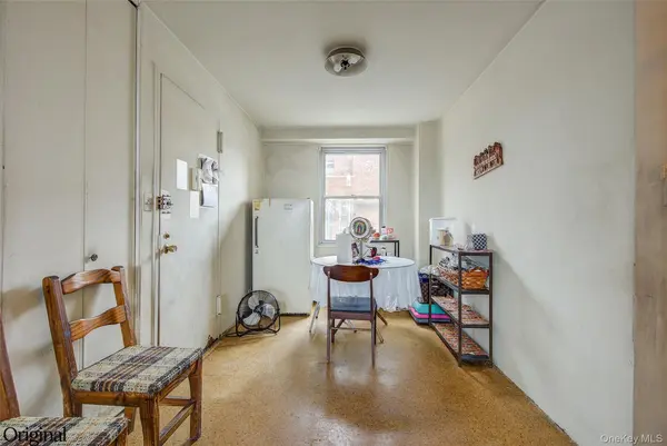 61-25 97th ST #15A, Rego Park, NY 11374