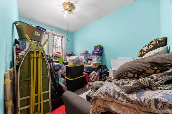 8118 7th AVE, Brooklyn, NY 11228
