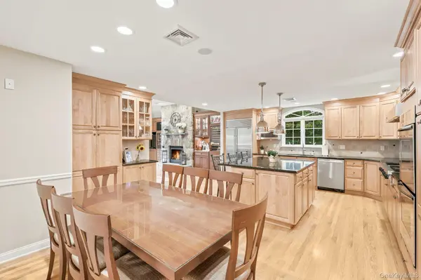 50 Wixon Pond RD, Mahopac, NY 10541