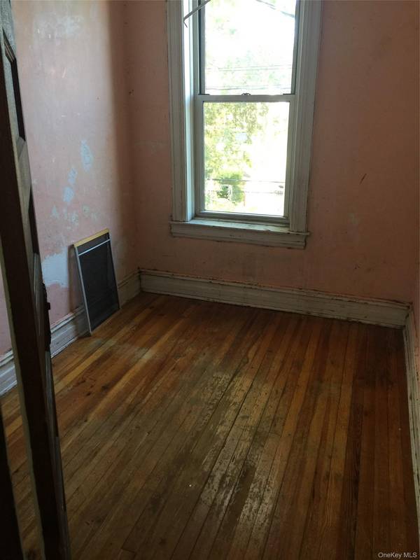 1051 71st ST, Brooklyn, NY 11228
