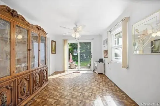 30 Greenvale CIR, White Plains, NY 10607
