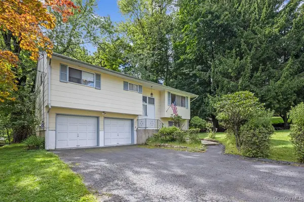 8 Madeline TER, Spring Valley, NY 10977