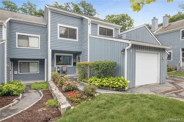 11 Timber RDG #11, Mount Kisco, NY 10549