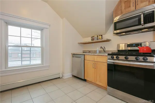 270 W 261 ST #3rd floor, Bronx, NY 10471