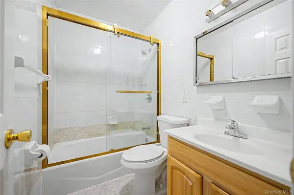 284 Dahlgren PL, Brooklyn, NY 11228