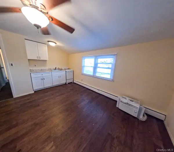 Address not disclosed, North Babylon, NY 11703