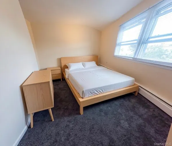 Address not disclosed, North Babylon, NY 11703