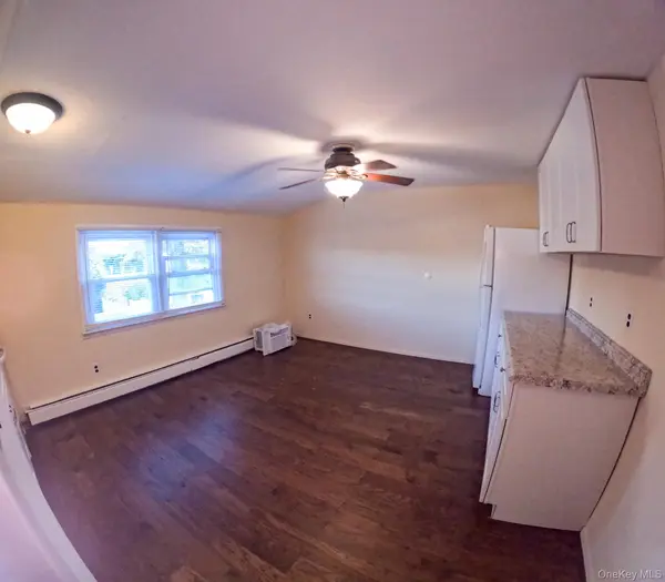 Address not disclosed, North Babylon, NY 11703