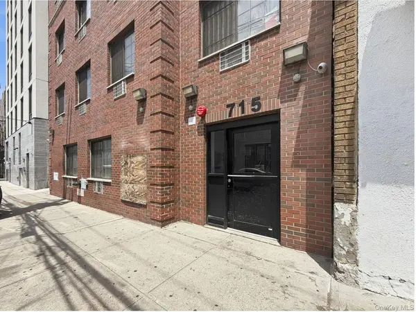 715 E 214th ST, Bronx, NY 10467