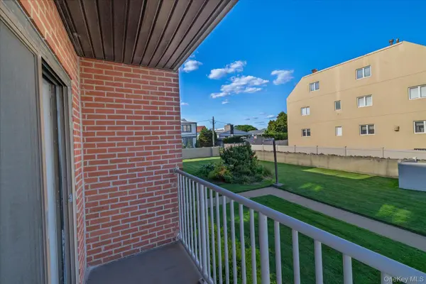 475 W Broadway #1A, Long Beach, NY 11561
