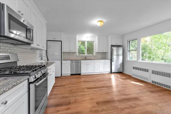 22 Putnam AVE, Glen Cove, NY 11542