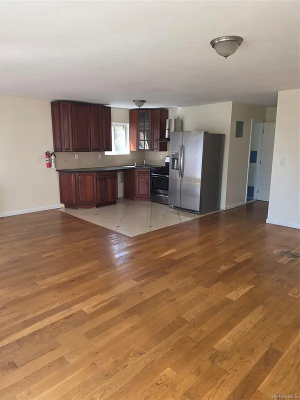 195-25 Woodhull AVE #2nd fl, Hollis, NY 11423