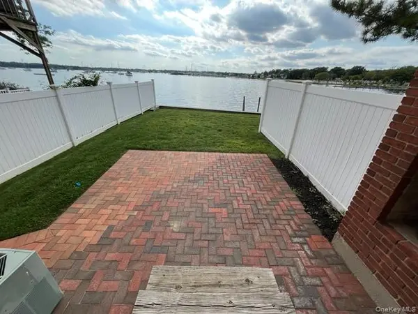 43 Sintsink DR #Left, Port Washington, NY 11050