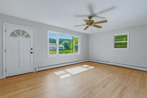 529 Lakeview TER, Kingston, NY 12401