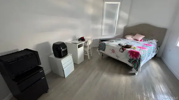44-14 Newtown RD #3T, Astoria, NY 11103