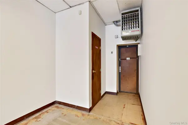 5662 Mosholu AVE, Bronx, NY 10471