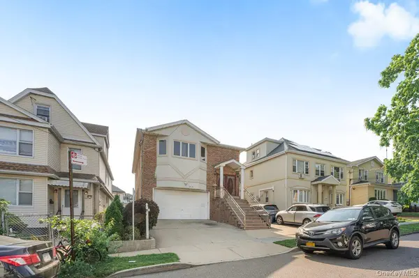 84-70 159th Street, Jamaica Hills, NY 11432