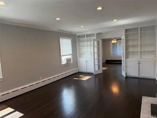 2100 Hillside AVE, Bellmore, NY 11710