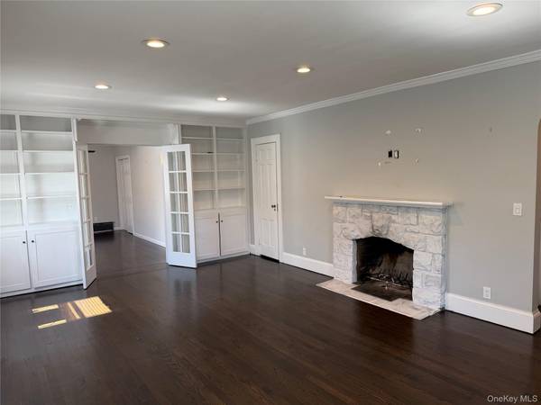 2100 Hillside AVE, Bellmore, NY 11710