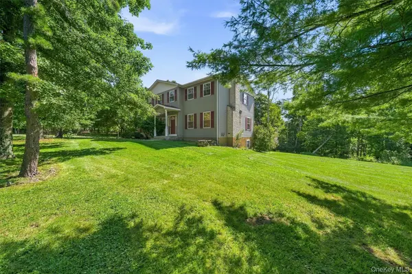 34 Fire Tower RD, Bloomingburg, NY 12721