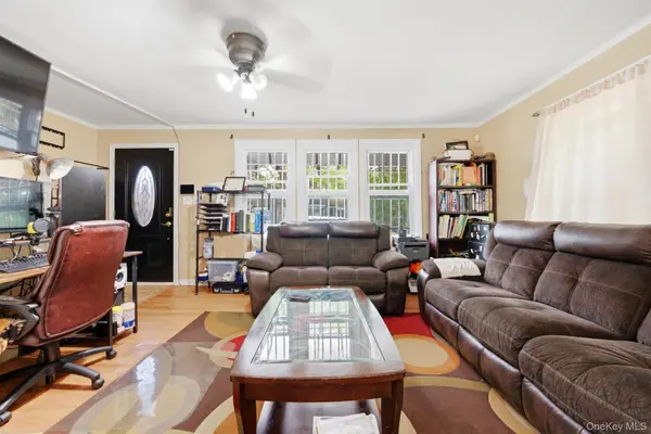 11460 145th ST, Jamaica, NY 11436