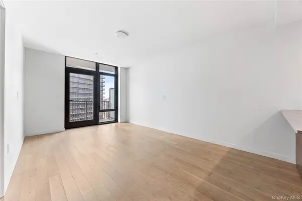131-02A 40th Road #14B, Flushing, NY 11354