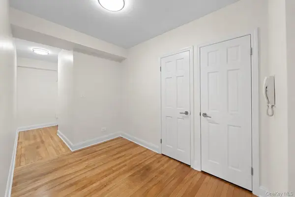 88-01 35th AVE #3G, Jackson Heights, NY 11372