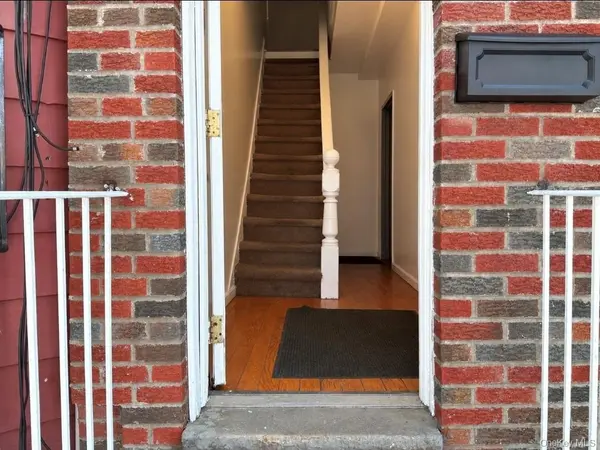 111-16 43rd AVE, Corona, NY 11368