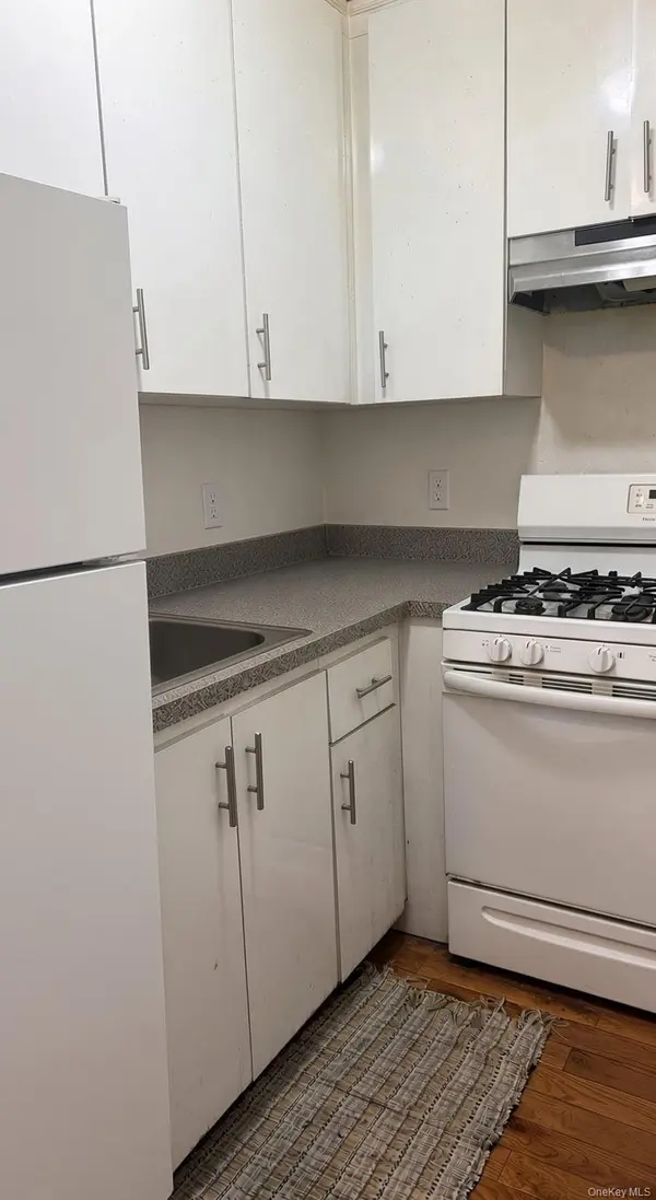 86-10 Grand AVE #4D, Elmhurst, NY 11373