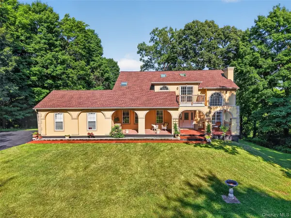 5 Harvey WAY, Newburgh, NY 12550