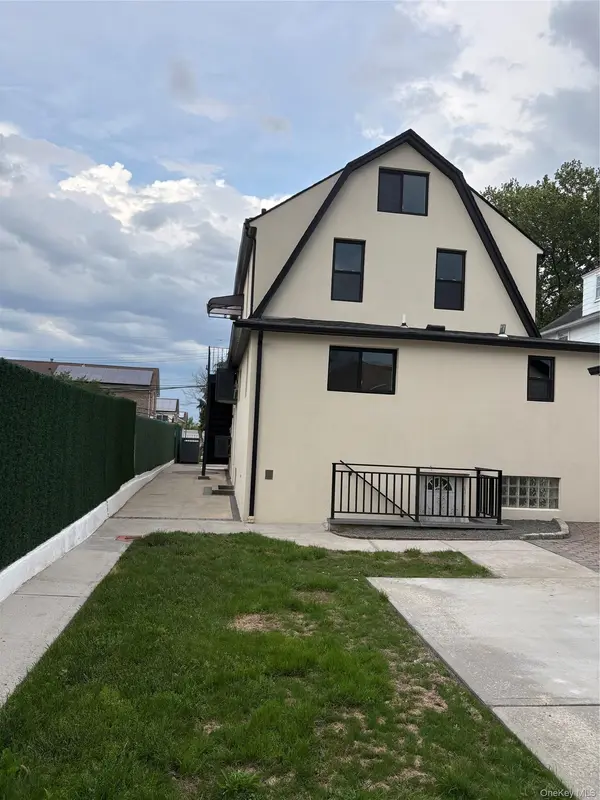 310 150th ST, Whitestone, NY 11357