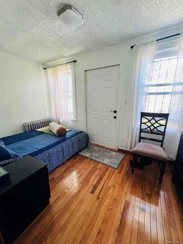 192-14 109th AVE #1st floor, Saint Albans, NY 11412