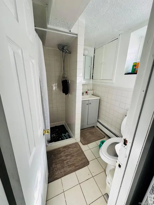 192-14 109th AVE #1st floor, Saint Albans, NY 11412