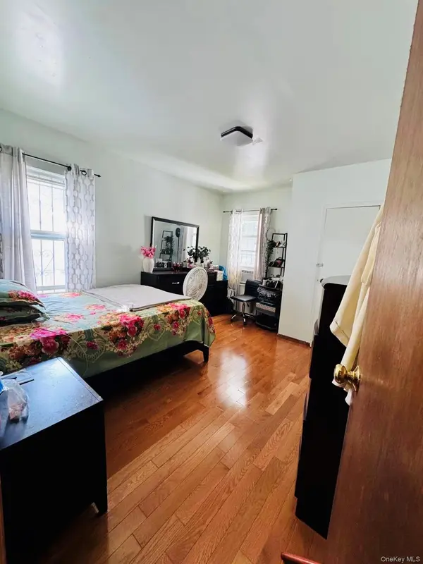 192-14 109th AVE #1st floor, Saint Albans, NY 11412