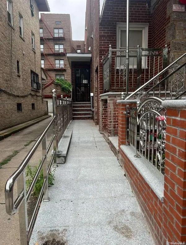 34-26 75th ST #2R, Flushing, NY 11372