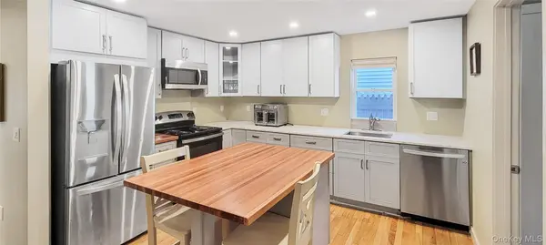 3 Preston PL, Patterson, NY 12563