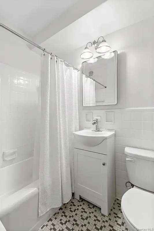 110 E 36th ST #1E, New York (manhattan), NY 10016