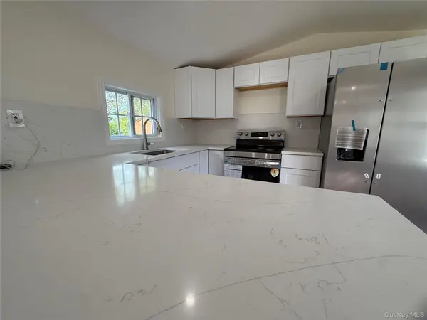 2 Walnut Park Lot 1 LN, Milton, NY 12547