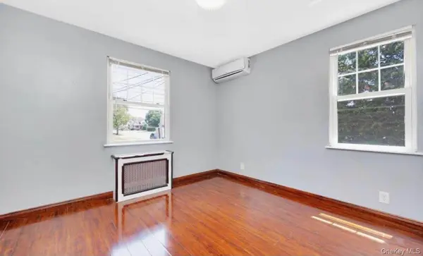 220 N Corona AVE #1, Valley Stream, NY 11580