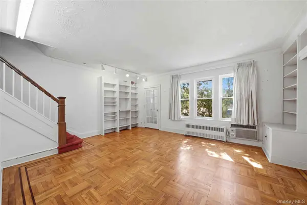 64-91 82nd PL, Middle Village, NY 11379